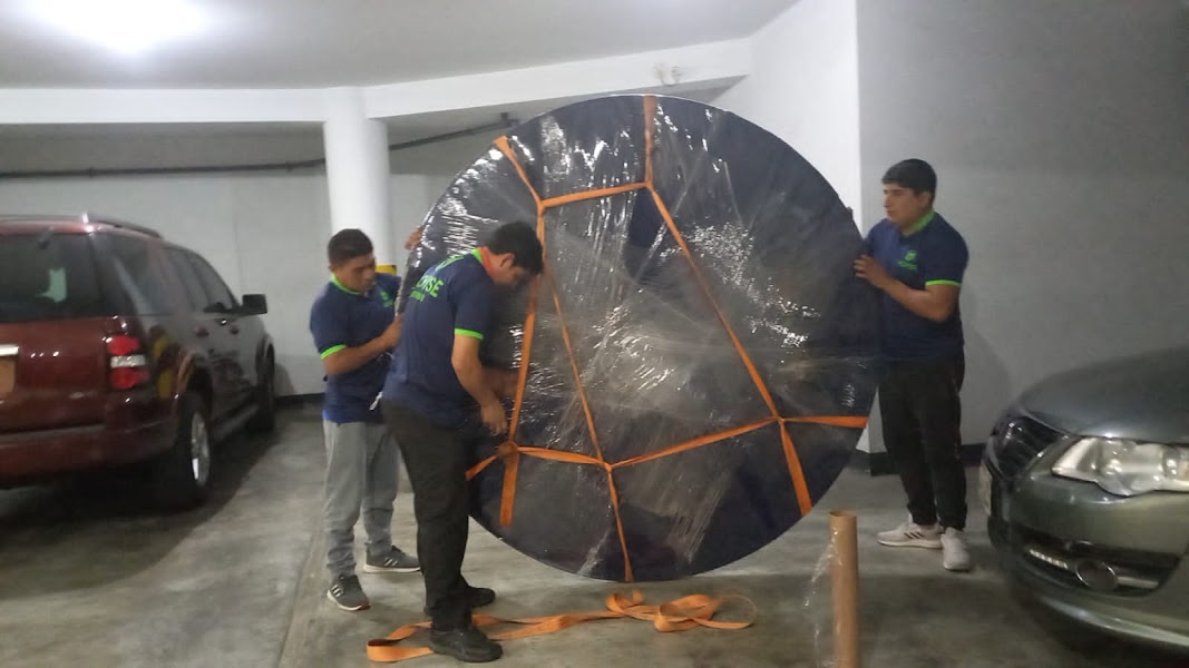 Equipo capacitado en traslado de oficina